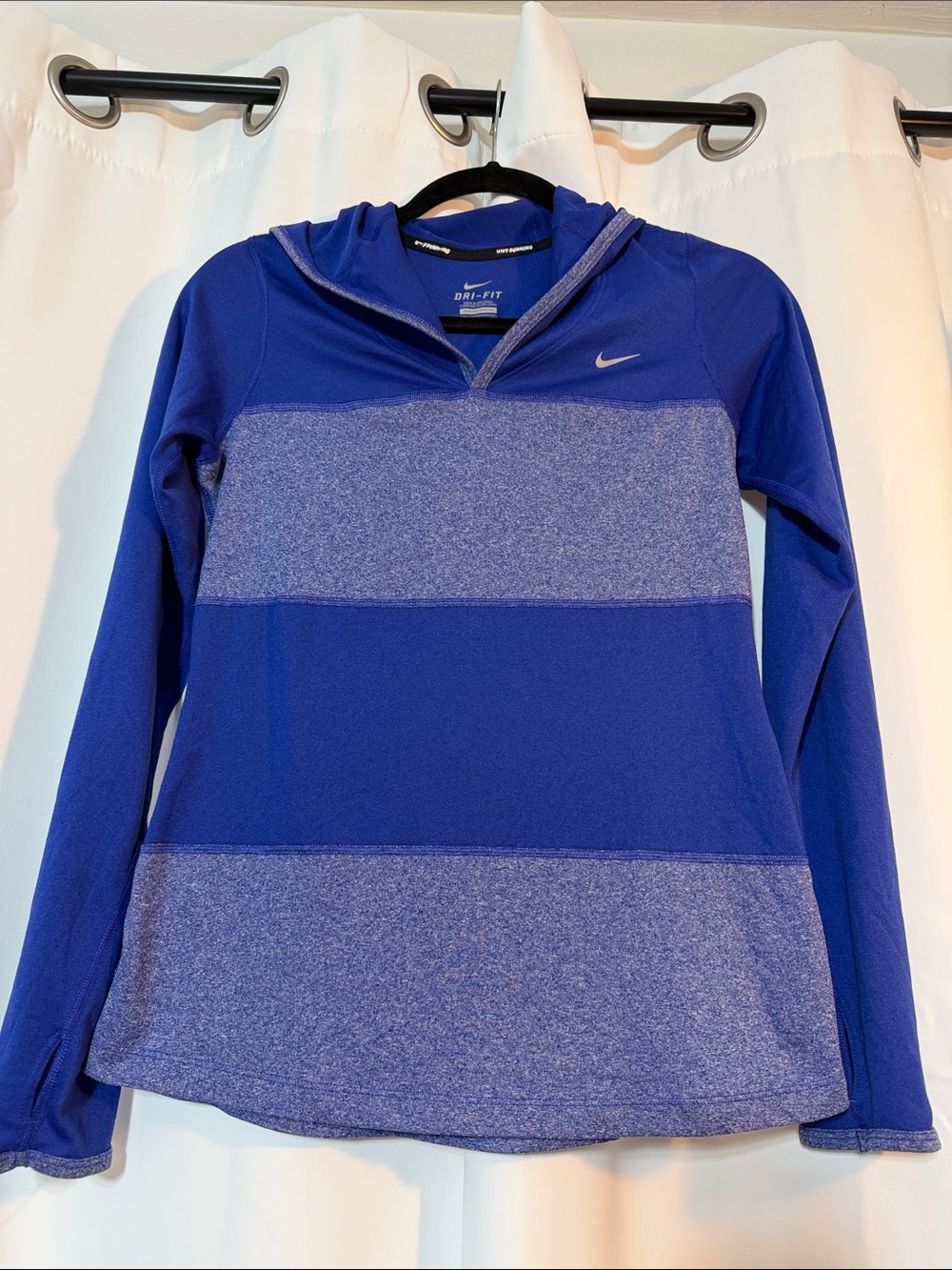 Nike Running Women's Blue Purple Striped Dri-FIT Hooded Pullover SZ S B7